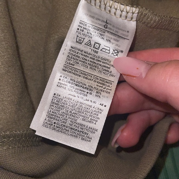 NWT Old Navy Sweatshirt - Picture 4 of 4